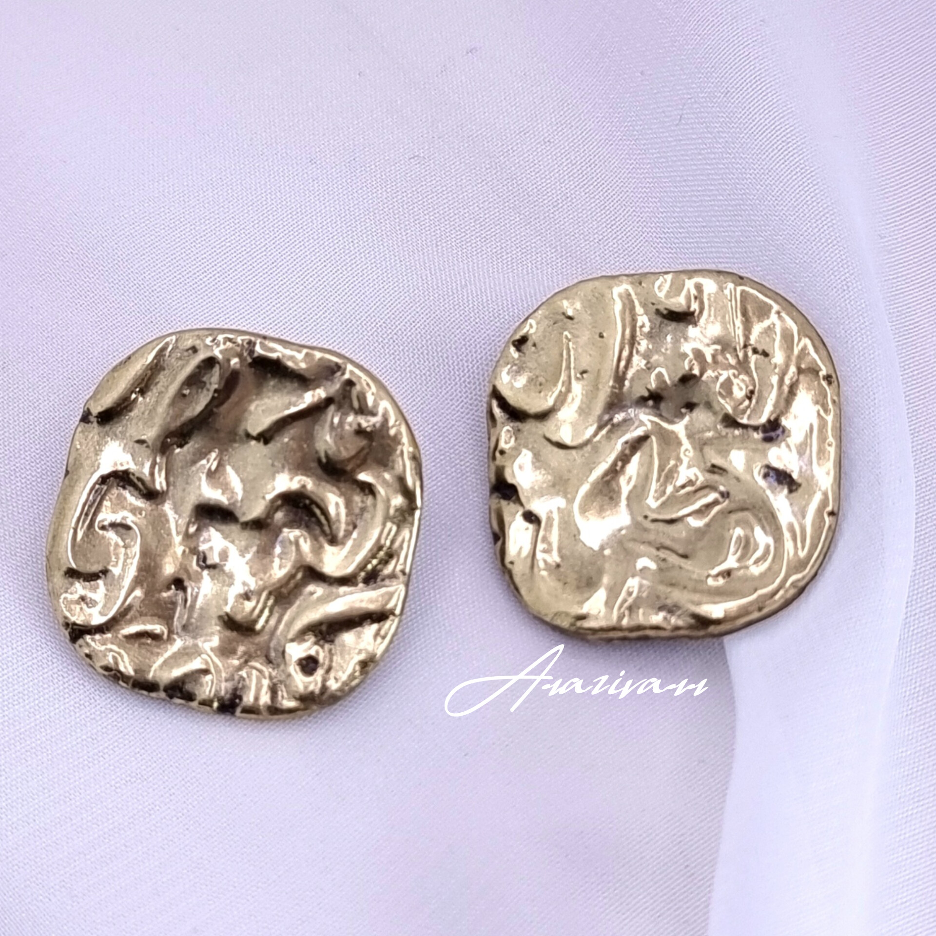 گوشواره طلایی دفرمه