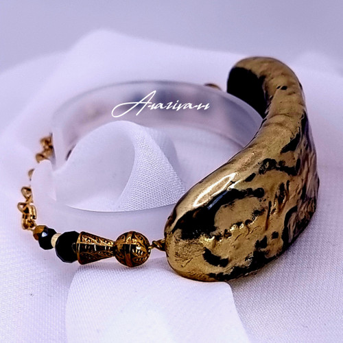 دستبند طلایی پینترستی