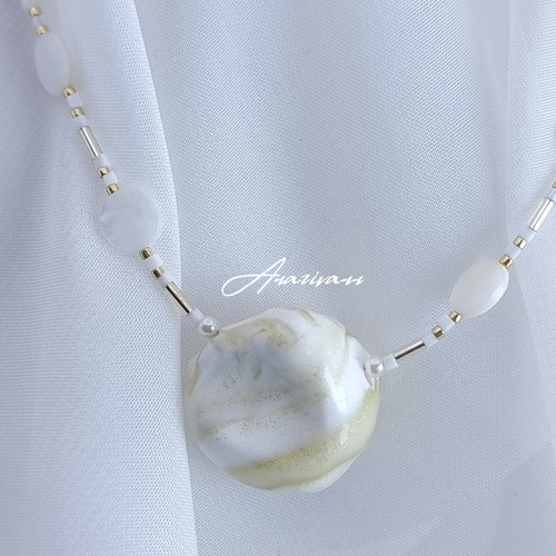 گردنبند با مدال دفرمه ماربلی